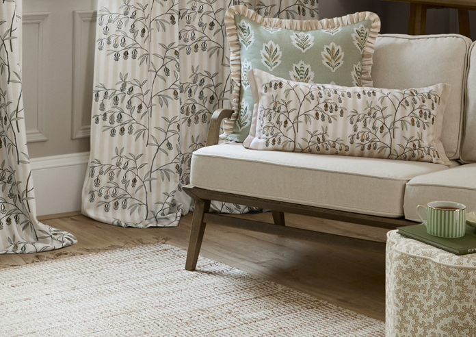 Chinese Lanterns Pencil Pleat, Linen - Ready Made Curtains - Image 6